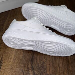 Women’s Nike Air Force 1 Triple White